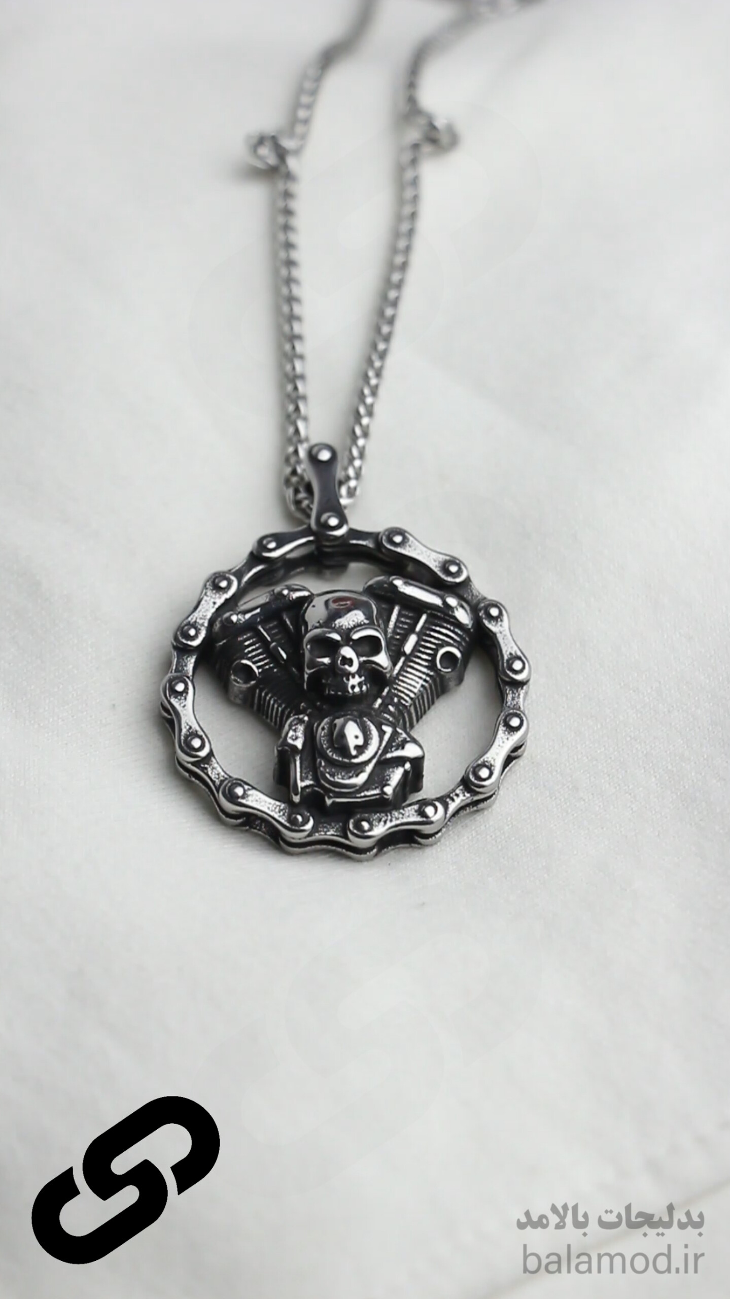 گردنبند مردانه استیل طرح موتور و جمجمه، مناسب استایل راک و موتورسواری، ضد زنگ و بادوام