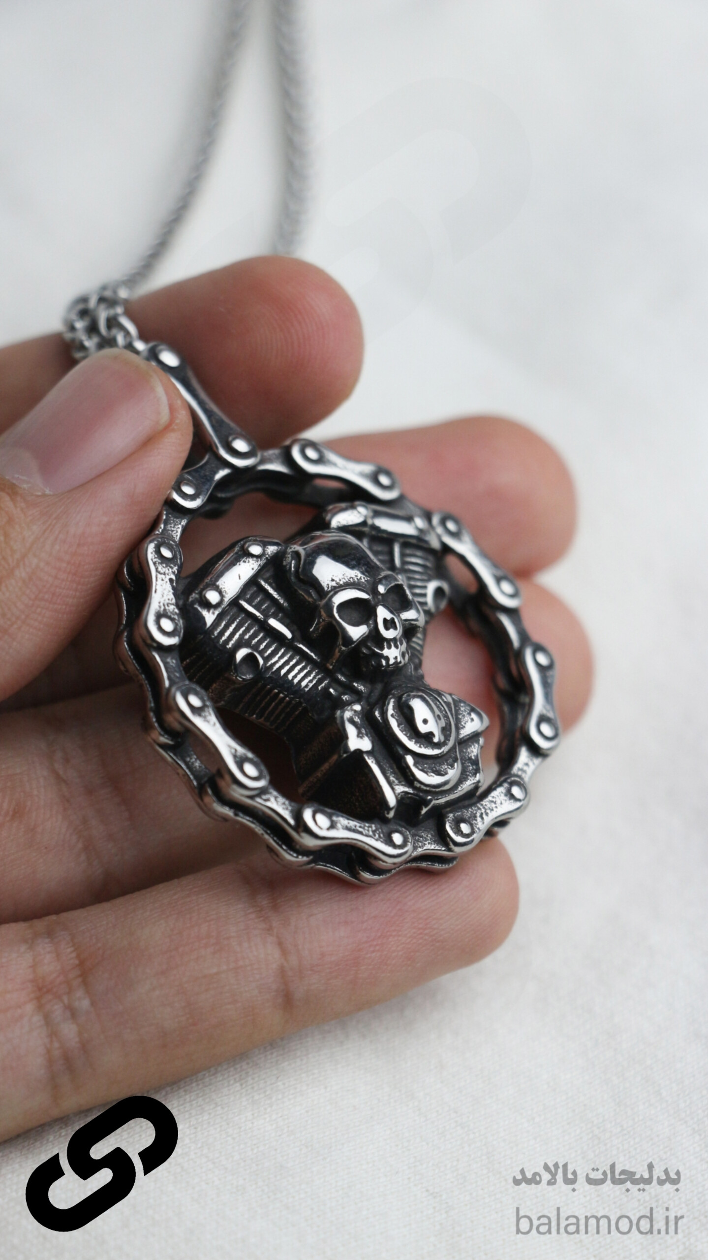 گردنبند مردانه استیل طرح موتور و جمجمه، مناسب استایل راک و موتورسواری، ضد زنگ و بادوام
