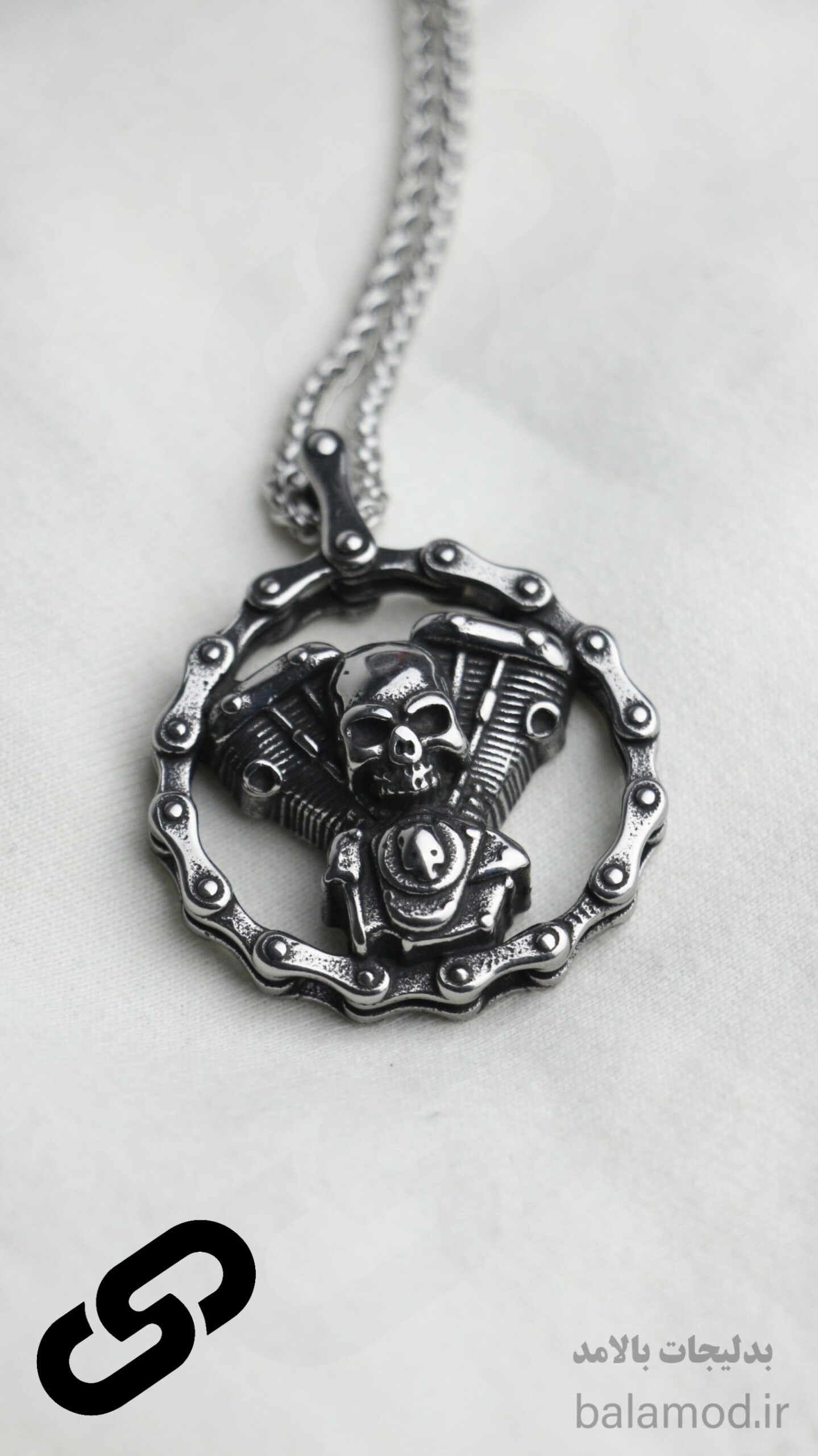 گردنبند مردانه استیل طرح موتور و جمجمه، مناسب استایل راک و موتورسواری، ضد زنگ و بادوام