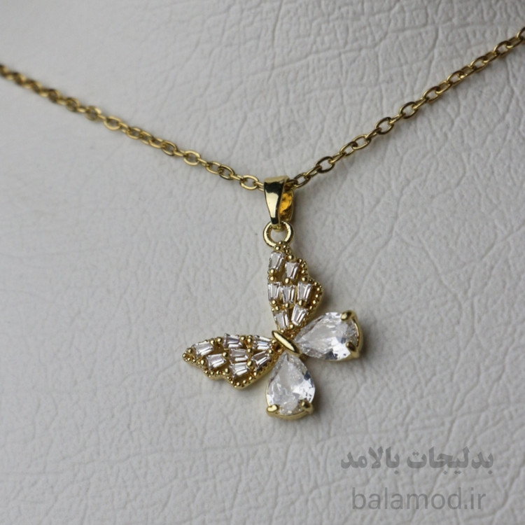 گردنبند زنانه طرح پروانه رنگ طلایی