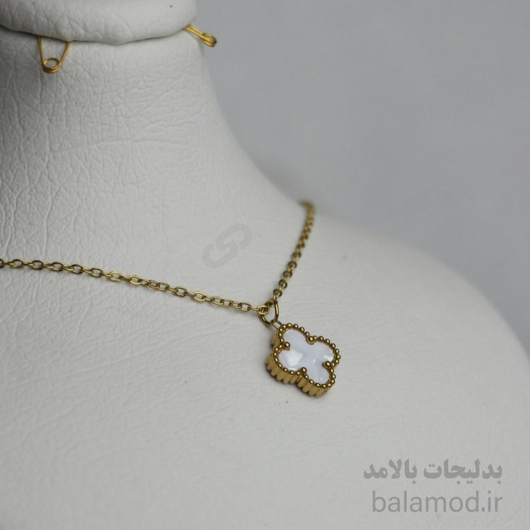 گردنبند زنانه چهار برگ ونکلیف سفید طلایی