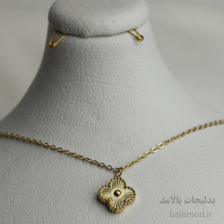 گردنبند زنانه چهار برگ ونکلیف طلایی