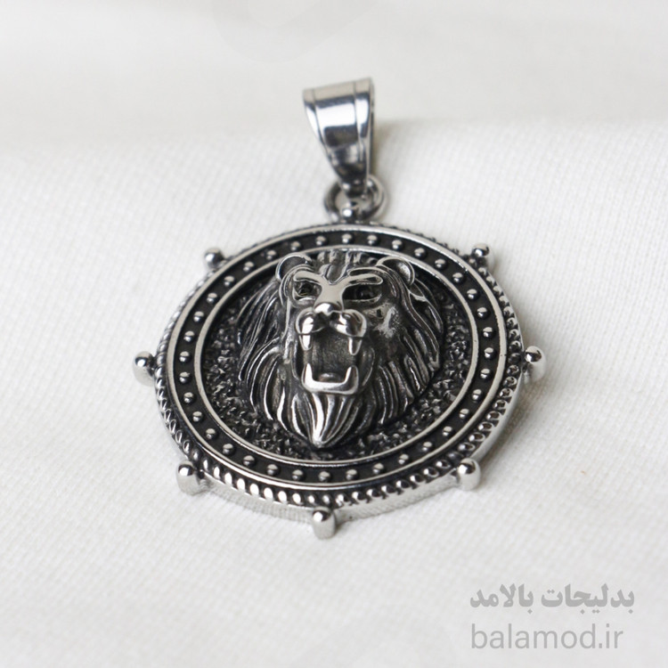 پلاک نقره ای طرح سر شیر یالدار از جنس استیل