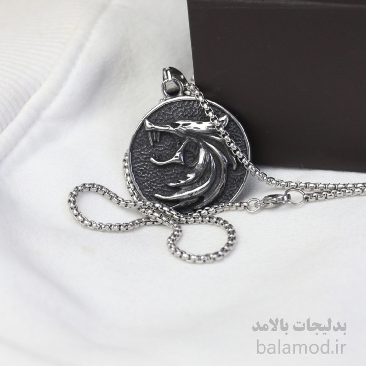 گردنبند با پلاک گرد طرح گرگ از جنس استیل