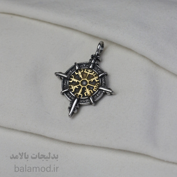 گردنبند طرح قطبنما ی وایکینگی