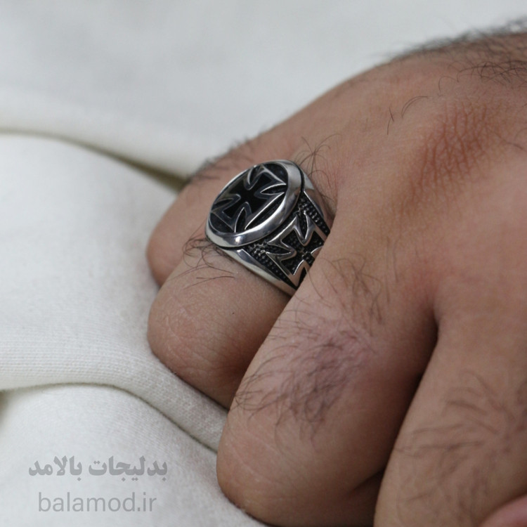 انگشتر استیل طرح صلیب شکسته